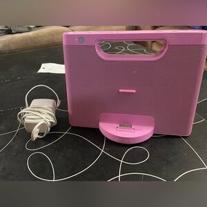 Sony 30-pin docking station / Personal Audio Docking SystemRDP-M7iP